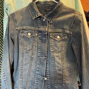 Gap jean jacket. Size small. Worn a handful of times.